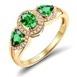 A 14KT YELLOW GOLD AND TSAVORITE & DIAMONDS RING.