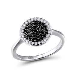 A STERLING SILVER AND CUBIC ZIRCONIA RING.