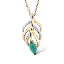 A 14KT YELLOW GOLD AND EMERALD & DIAMONDS PENDANT.