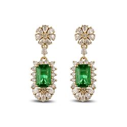 A 14KT YELLOW GOLD AND EMERALD & DIAMONDS EARRINGS.