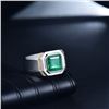 Image 3 : A 18KT WHITE GOLD AND EMERALD & DIAMONDS RING.