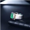 Image 4 : A 18KT WHITE GOLD AND EMERALD & DIAMONDS RING.