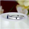 Image 5 : A 18KT WHITE GOLD AND SAPPHIRE & DIAMONDS RING.