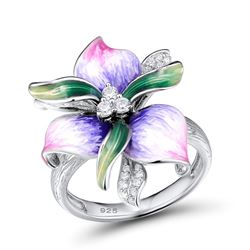 A STERLING SILVER ENAMEL AND CUBIC ZIRCONIA RING.