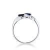 Image 4 : A 14KT WHITE GOLD AND SAPPHIRE & DIAMONDS RING.