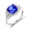 Image 1 : A 18KT WHITE GOLD AND TANZANITE & DIAMONDS RING.