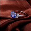 Image 3 : A 14KT WHITE GOLD AND TANZANITE & DIAMONDS RING.