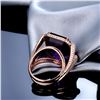 Image 5 : A 14KT ROSE GOLD AND AMETHYST & DIAMONDS RING.