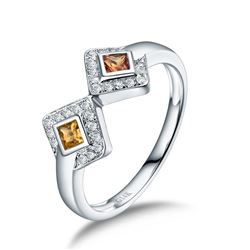 A 14KT WHITE GOLD AND SAPPHIRE & DIAMONDS RING.