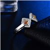 Image 4 : A 14KT WHITE GOLD AND SAPPHIRE & DIAMONDS RING.