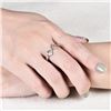 Image 5 : A 14KT WHITE GOLD AND SAPPHIRE & DIAMONDS RING.