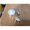 Image 3 : BEAVER GUMBALL MACHINE (HAS KEYS)
