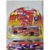 Image 4 : 3 Hot Wheels 1 DC Nascars