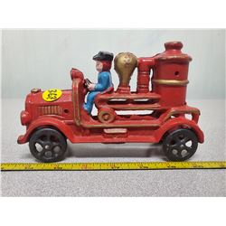 Cast iron fire engine7" long