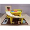 Image 4 : Vintage Fisher Price Toy Garage