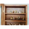 Image 5 : Display Case & Wade Tea Ornaments - 25x12in