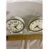 Image 2 : 3 Vintage Alarm Clocks