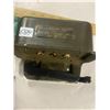 Image 2 : Insulators & Chapman - Lightning Arrester