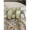 Image 4 : Lot of 3 Vintage Telephones
