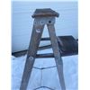 Image 2 : 5' Wooden Step Ladder