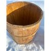 Image 1 : wooden barrel 30"t