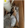 Image 2 : BOX OF KITCHEN (UTENSILS, PAMPERED CHEF, ETC)