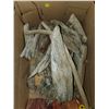 Image 1 : BOX OF DRIFTWOOD