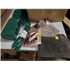 Image 3 : BOX OF HARDWARE