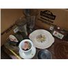 Image 2 : LOT OF COLLECTIBLES & GLASS