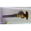 Image 2 : Hoof Trimmers and Chisel