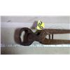 Image 4 : Hoof Trimmers and Chisel
