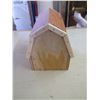Image 3 : Barn Bird House (5"x7"x7.5")