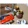 Image 2 : BOX OF COLLECTIBLES