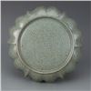 Image 4 : A GREY CRACKLE MELLOW SHAPED PLATE MING DYNASTY.