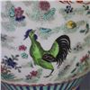Image 4 : A FAMILLE VERTE CHICKEN VASE YONGZHENG MARK 17TH/C.