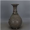 Image 2 : A WHITE & BROWN PHOENIX VASE MING DYNASTY.
