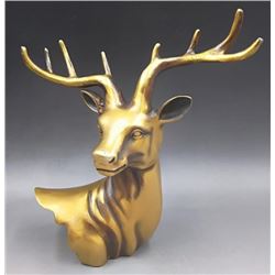 A GILT BRONZE DEER HEAD STATUE QIANLONG MARK 17TH/C.