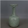 Image 2 : A WHITE CRACKLE VASE MING DYNASTY.
