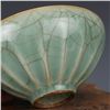 Image 4 : A LIGHT GREEN CRACKLE BOWL MING DYNASTY.