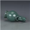 Image 2 : A GREEN GLAZED DOUBLE HANDLE VASE MING DYNASTY.