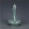 Image 2 : A GREEN GLAZED TEAPOT MING DYNASTY.