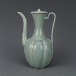 A GREEN GLAZED TEAPOT MING DYNASTY.