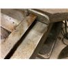 Image 9 : Bridgeport 1.5 HP Vertical Mill