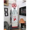 Image 1 : 1940 Bowser Tallboy Restored Texaco Gas Pump