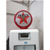 Image 2 : 1940 Bowser Tallboy Restored Texaco Gas Pump