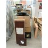 Image 1 : 6 Boxes & Assorted Loose Wall Art