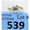 Image 1 : Vintage 9KT Two-Tone Gold & Gemstone Ring