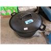 Image 1 : Cast Iron Dutch Oven