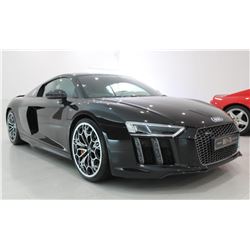 Audi "R8" "KINGS GLAIVE FINAL FANTASY XV" Limited edition Audi "R8" "KINGS GLAIVE FINAL FANTASY XV" 