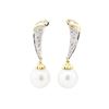 Image 1 : 0.61 ctw Diamond and Pearl Earrings - 18KT Yellow Gold